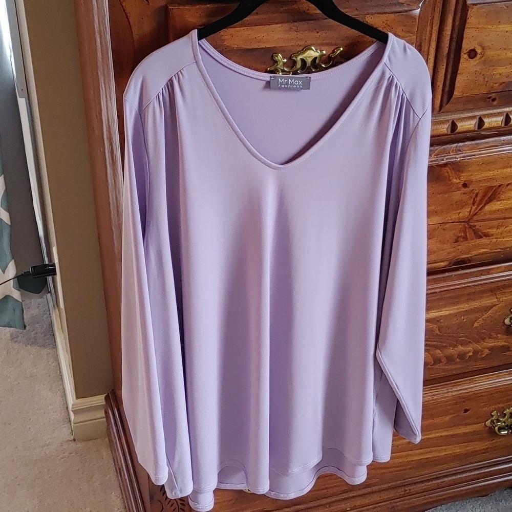 🌻 Long Sleeve Lilac Pastel Slinky  XL V-Neck Top